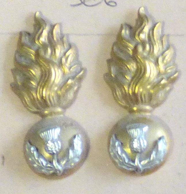 British WWI The Royal Scots Fusiliers Collar badges, Officers pair (Bi-metal, lugs)