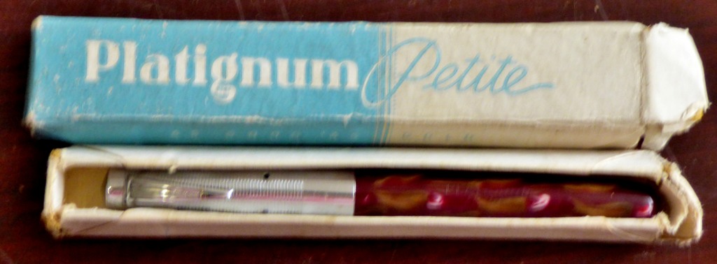 Pens - Platignum Petite with chromed cap and marble effect body. Excellent condition in original box