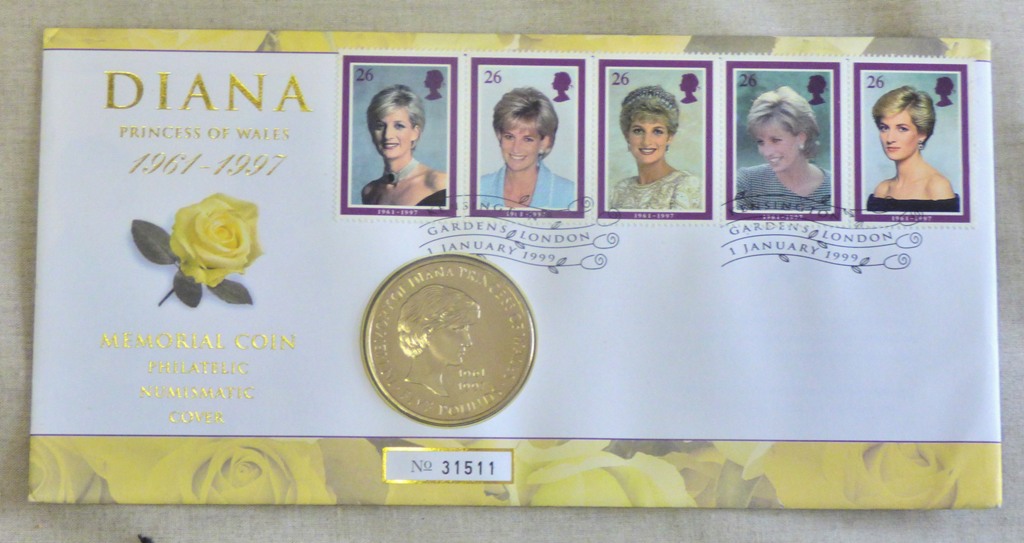 Great Britain 1999 Princess Diana Memorial Five Pound Coin and Stamp Set cover - Kensington Gardens,