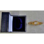 Jewellery-Ladies Wrist Watch-nicely decorated, set in gold metal in original box