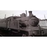 Photograph 10" x 8" black and white C12 4-4-2T 67374 waits as Kings Lynn with a push-pull train to