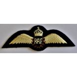 British WWII Royal Air Force Officers Cloth Pilots Wings, padded brevet, KC.