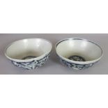 A SIMILAR PAIR OF CHINESE LATE MING BLUE & WHITE SHIPWRECK PORCELAIN BOWLS. (from the collection