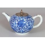 A CHINESE KANGXI PERIOD BLUE & WHITE PORCELAIN GLOBULAR PORCELAIN TEAPOT, circa 1700, with a