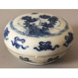 A SIMILAR CHINESE KANGXI PERIOD BLUE & WHITE SHIPWRECK PORCELAIN BOX & COVER. (from the collection