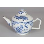 A 19TH CENTURY CHINESE BLUE & WHITE PORCELAIN TEAPOT & COVER, the sides with two shaped quatrefoil