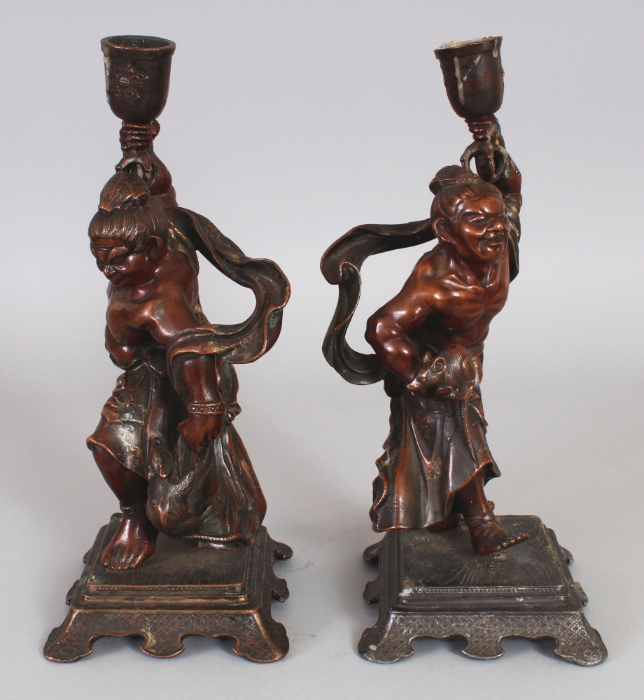 A PAIR OF GOOD QUALITY JAPANESE MEIJI PERIOD MIXED METAL FIGURES OF ONI CANDLESTICKS, each bearing - Image 4 of 7