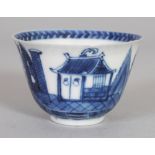 AN UNUSUAL GOOD QUALITY CHINESE KANGXI PERIOD BLUE & WHITE PORCELAIN TEABOWL, the base with a