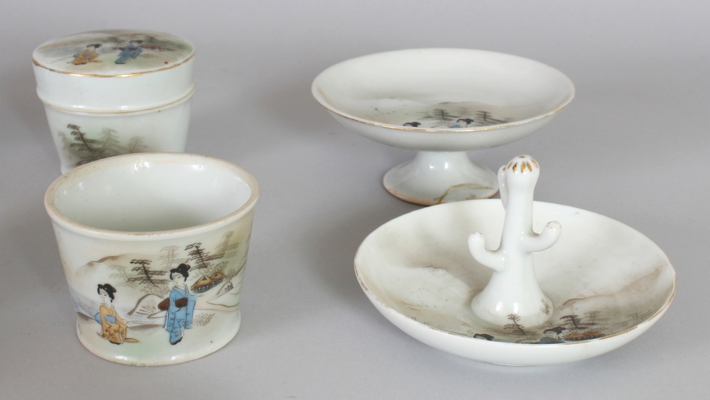 A GROUP OF EARLY 20TH CENTURY JAPANESE ENAMEL DECORATED MATCHING PORCELAIN ITEMS, (13 incl covers). - Bild 4 aus 4