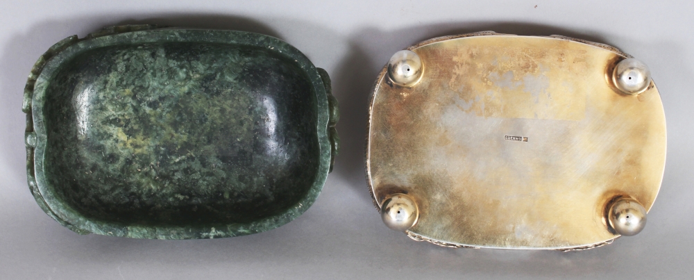 A GOOD EARLY 20TH CENTURY CHINESE SILVER & JADE OVAL BOX BY LUENWO OF SHANGHAI, the fruit form - Bild 8 aus 9