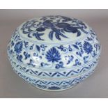 A CHINESE MING STYLE BLUE & WHITE PORCELAIN BOX & COVER, of larger than average size, the cover