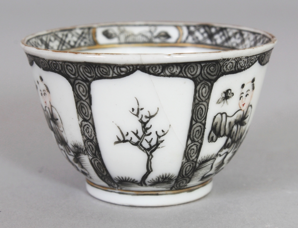 AN UNUSUAL 18TH CENTURY CHINESE GRISAILLE DECORATED PORCELAIN TEABOWL, 1.9in diameter & 1.2in high. - Bild 2 aus 4