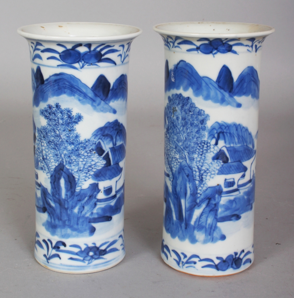 A PAIR OF 19TH CENTURY CHINESE BLUE & WHITE RIVER LANDSCAPE CYLINDRICAL PORCELAIN VASES, each base - Bild 2 aus 9