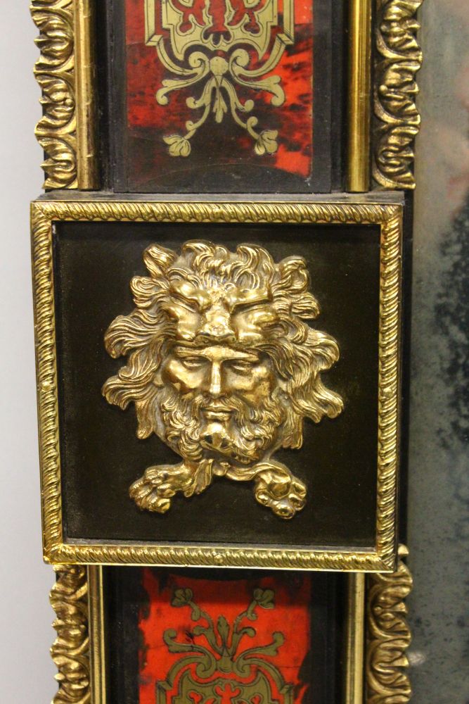 A VERY GOOD 18TH/19TH CENTURY TORTOISESHELL EBONY AND ORMOLU PIER MIRROR, in the manner of ANDRE- - Image 6 of 7
