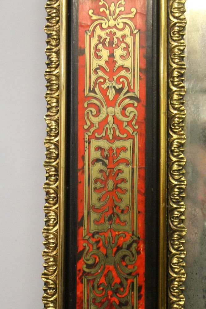 A VERY GOOD 18TH/19TH CENTURY TORTOISESHELL EBONY AND ORMOLU PIER MIRROR, in the manner of ANDRE- - Image 5 of 7
