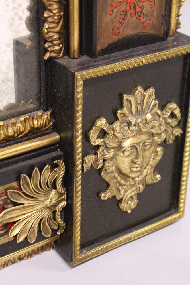 A VERY GOOD 18TH/19TH CENTURY TORTOISESHELL EBONY AND ORMOLU PIER MIRROR, in the manner of ANDRE- - Image 7 of 7