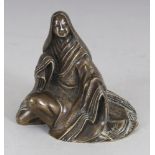 A FINE QUALITY SIGNED JAPANESE MEIJI PERIOD BRONZE FIGURE OF A SEATED GEISHA, her robes with