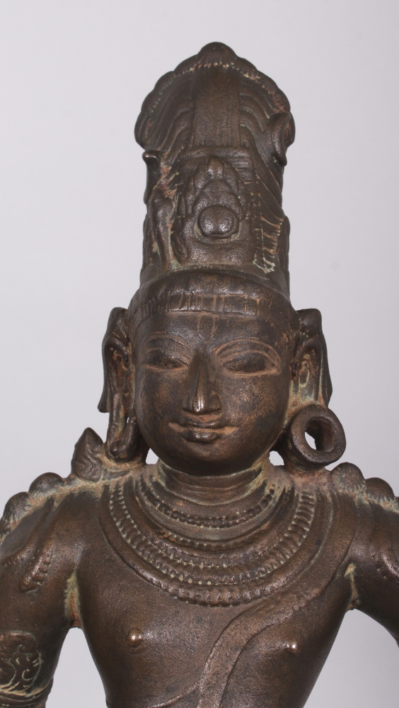 An Important Chola Bronze Figure of Siva Vinadhara, Tamil Nadu, South India, circa 12th century, the - Image 8 of 10