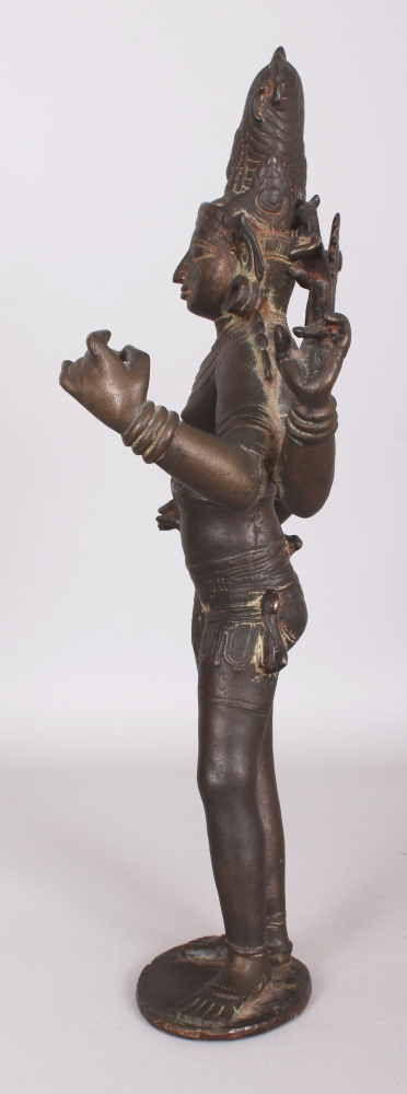 An Important Chola Bronze Figure of Siva Vinadhara, Tamil Nadu, South India, circa 12th century, the - Image 4 of 10