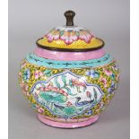 A SMALL 19TH/20TH CENTURY CHINESE CANTON ENAMEL JAR & COVER, 3.4in wide at widest point & 3.75in