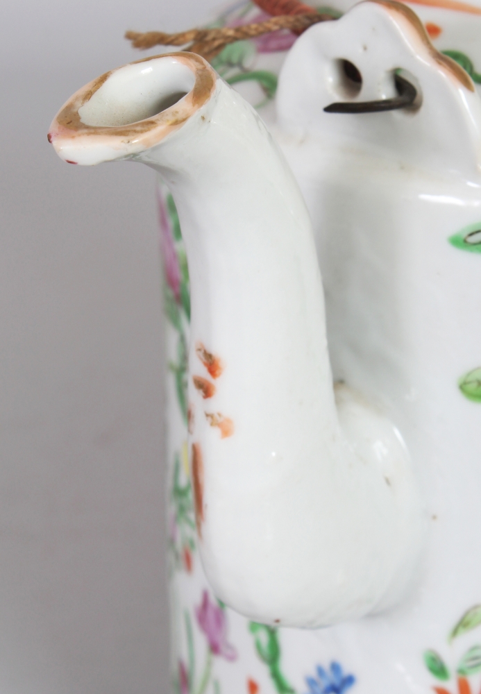A 19TH CENTURY CHINESE CANTON CYLINDRICAL PORCELAIN TEAPOT & COVER, 5.2in diameter at base & 6.3in - Image 4 of 7