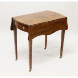 A GOOD GEORGE III MAHOGANY "BUTTERFLY" PEMBROKE TABLE, the well figured top with boxwood stringing
