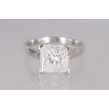 AN 18CT WHITE GOLD PRINCESS CUT DIAMOND RING of 3.18CTS.