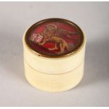 A TINY VENETIAN IVORY PILL BOX.