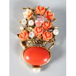 AN AIROLDI CORAL BROOCH.