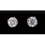 A PAIR OF 14CT WHITE GOLD DIAMOND STUD EARRINGS of 3.2CTS, Colour J, Clarity Si.