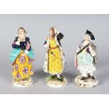 THREE SAMSON DERBY PORCELAIN FIGURES. 5.5ins high.