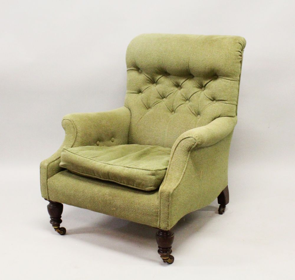 A SHOOLBRED, LONDON MAHOGANY BUTTON BACK ARMCHAIR, stamped '68530' on turned legs, stamped