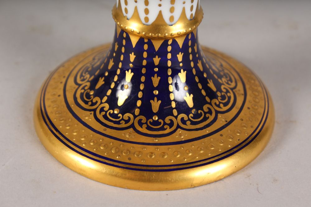 A GOOD SPODE COPELAND TAPERING VASE, rich blue and gilt decoration, painted with reverse panels of a - Image 5 of 6