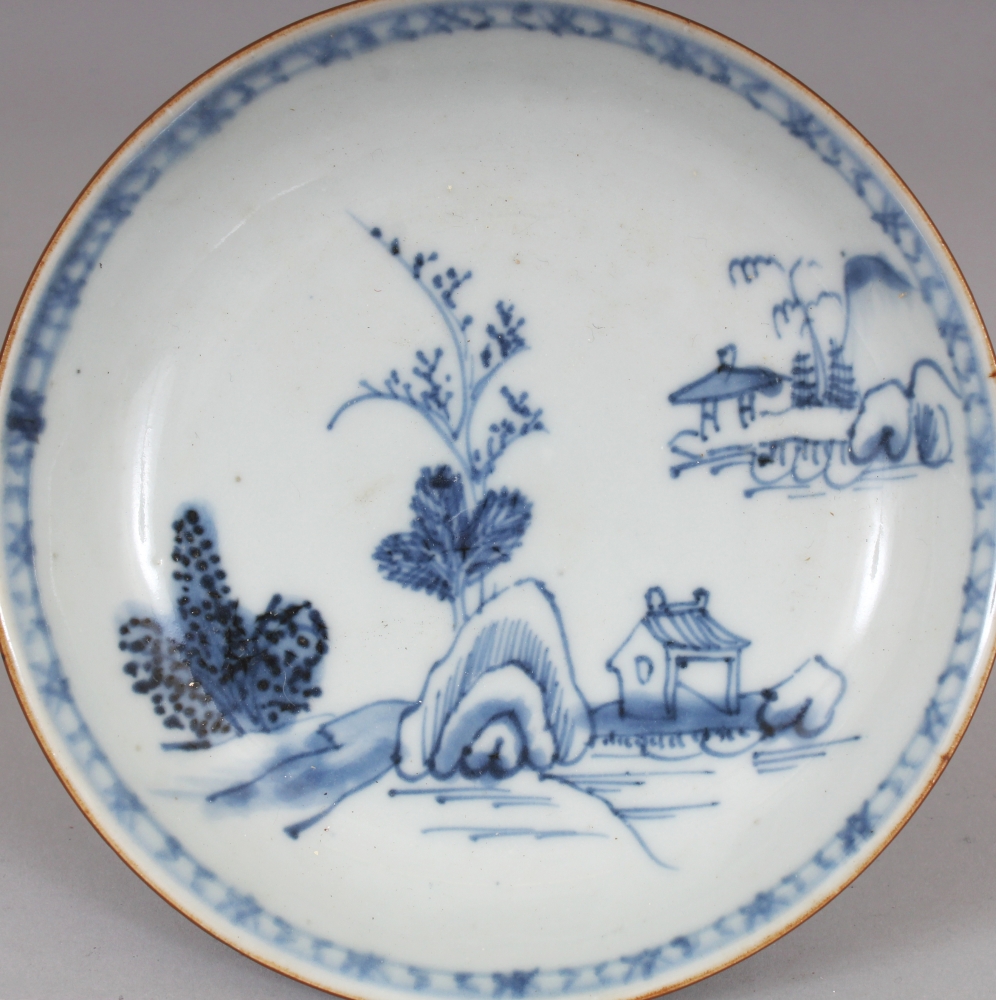 AN 18TH CENTURY CHINESE BLUE & WHITE BATAVIAN WARE NANKING CARGO PORCELAIN TEABOWL & SAUCER, each - Image 8 of 10