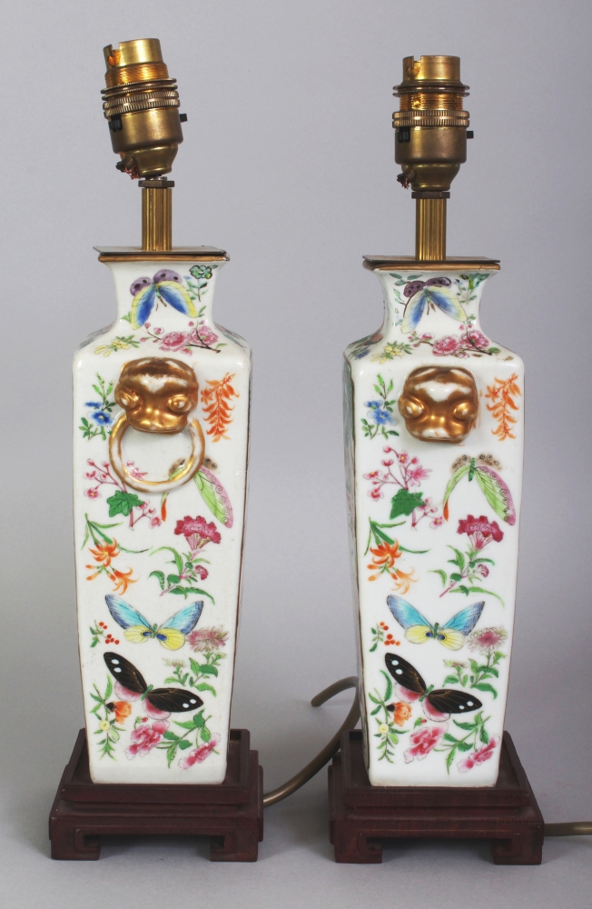 A PAIR OF GOOD QUALITY EARLY/MID 19TH CENTURY CHINESE CANTON MANDARIN PORCELAIN VASES, mounted and - Image 4 of 7