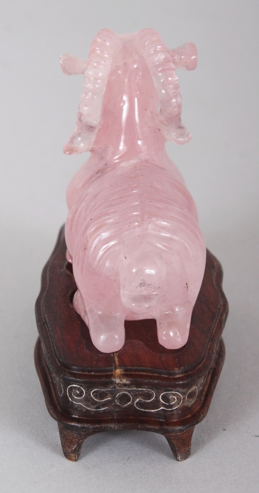 A CHINESE ROSE QUARTZ MODEL OF A RAM, together with a fitted wire-inlaid wood stand, 2.75in high - Image 4 of 7