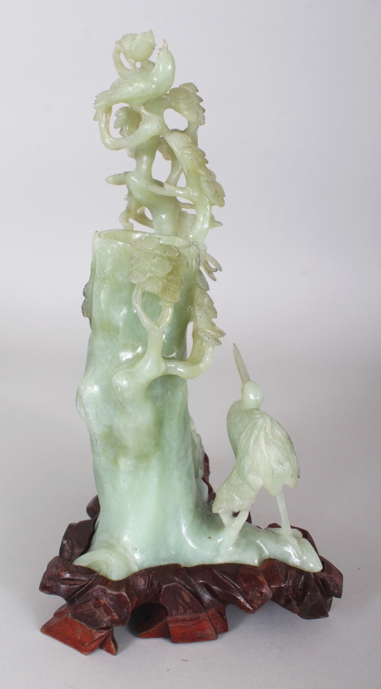 A CHINESE JADE-LIKE CELADON GREEN HARDSTONE VASE CARVING, together with a fitted wood stand, - Image 2 of 8