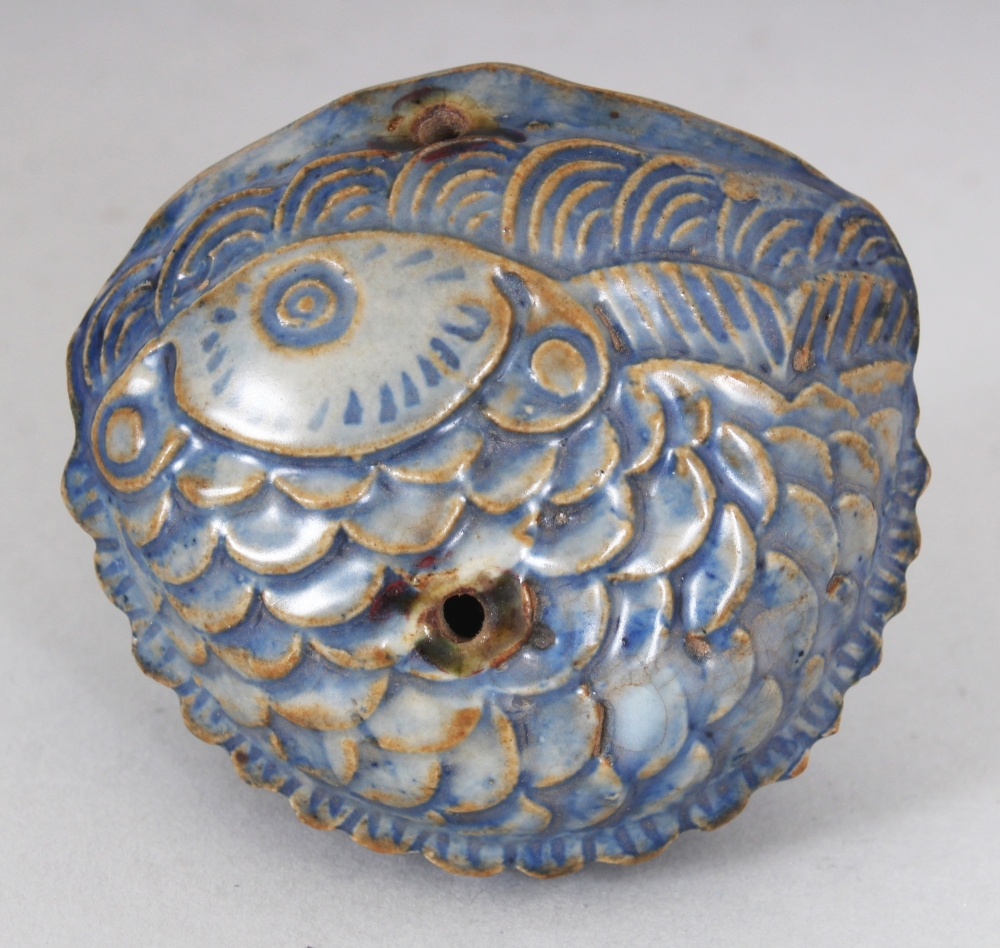 AN UNUSUAL 19TH CENTURY BLUE GLAZED MOULDED PORCELAIN WATERDROPPER, possibly Korean, 2.5in wide at - Image 3 of 5