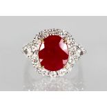 A VERY GOOD 18CT WHITE GOLD, RUBY AND DIAMOND RING of 5.2cts total weight.