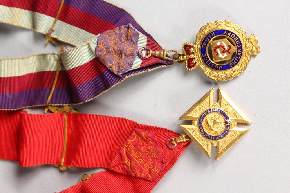 MASONIC REGALIA, in a leather case with gongs, apron and arm bands from CHRISTOPHER LEATHER DALE - Image 5 of 6