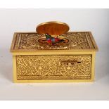 A GOOD QUALITY SWISS FILIGREE GILT SINGING BIRD BOX, with allover filigree work, oval flap with