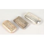 THREE CONTINENTAL SILVER SNUFF BOXES.