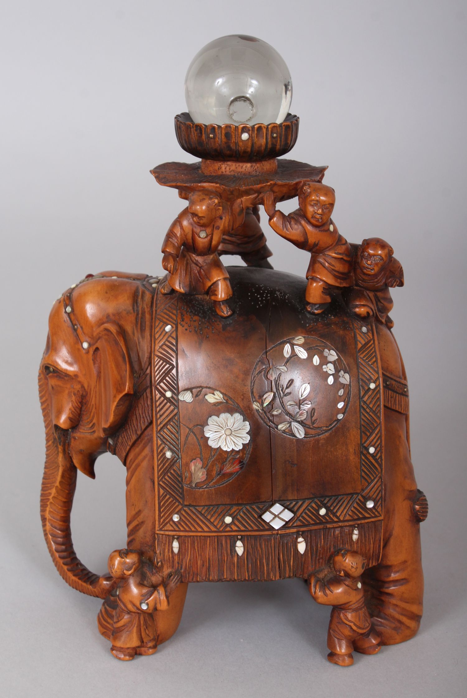 A GOOD SIGNED JAPANESE MEIJI PERIOD SHIBAYAMA & WOOD MODEL OF AN ELEPHANT, bearing a separate - Image 3 of 9