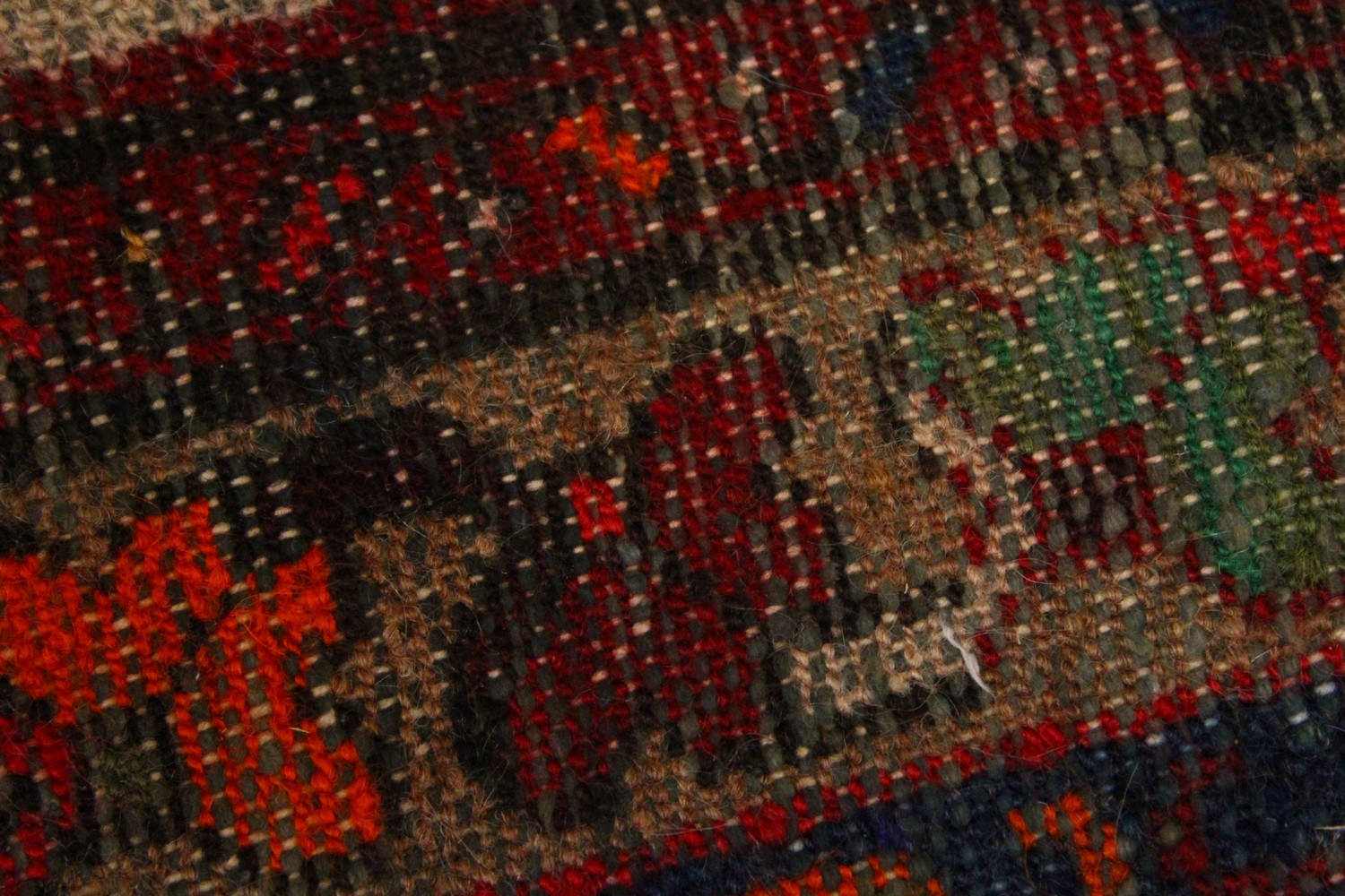 A PERSIAN RUG, with central motif and red ground. 7ft 2ins x 3ft 4ins. - Image 6 of 7