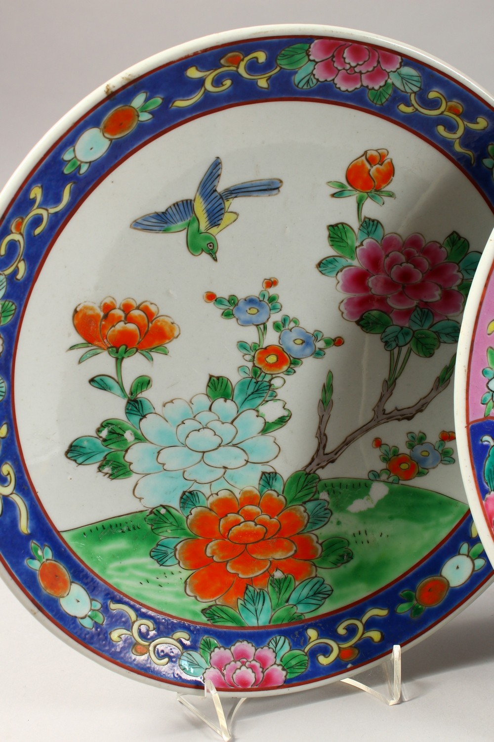 A PAIR OF ORIENTAL PLATES, flowers and birds, 10.5ins diameter, and a large plate, 12ins diameter ( - Image 2 of 6