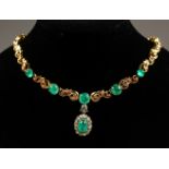 A VERY GOOD 18CT YELLOW GOLD, DIAMOND AND EMERALD SET NECKLACE.