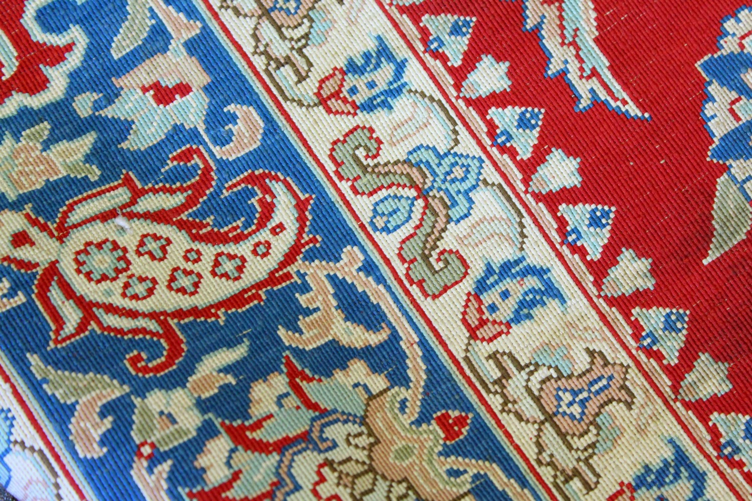 A GOOD PERSIAN PART SILK CARPET, with central motif, phoenix birds and flowers, within a triple - Image 7 of 8