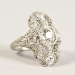 A FINE WHITE GOLD ART DECO AND FILIGREE STYLE DIAMOND RING of 2cts approx.