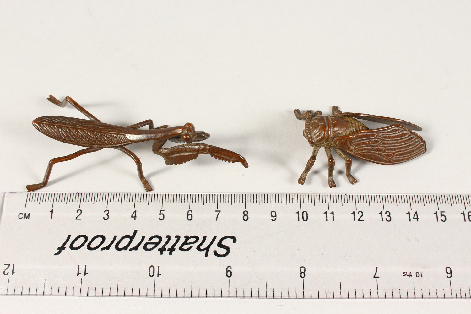 A JAPANESE BRONZE FLY AND LOCUST. - Image 5 of 5