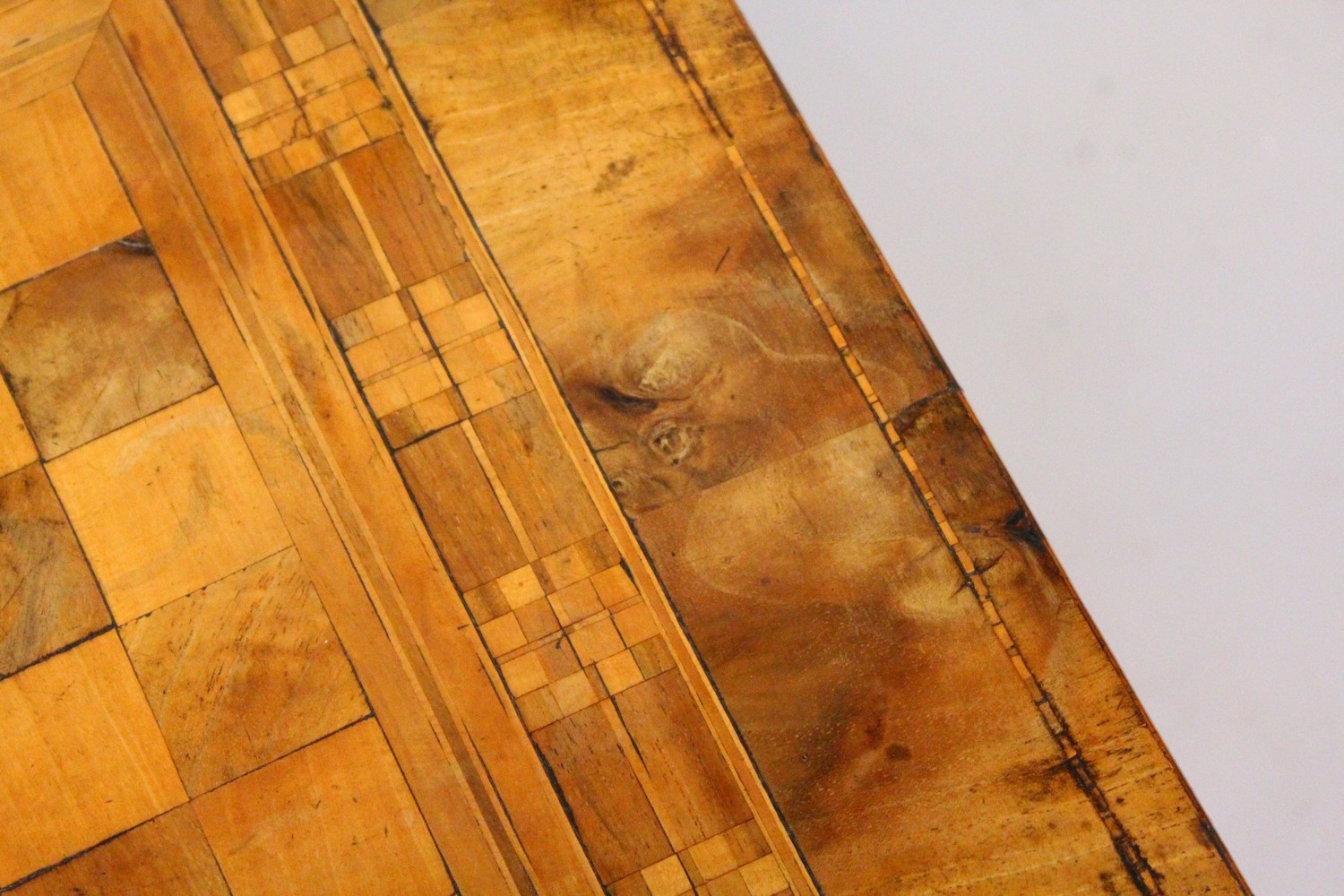 A 19TH CENTURY WALNUT TRIPOD TABLE, with chessboard inlaid top, on a tripod base. 2ft 0ins wide x - Image 4 of 5